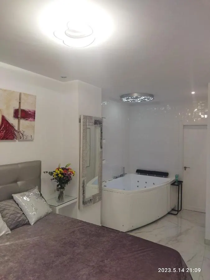 Blue Horizon Luxury Apartment 内尔哈 西班牙