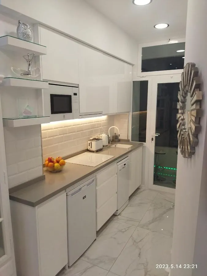 Blue Horizon Luxury Apartment 内尔哈