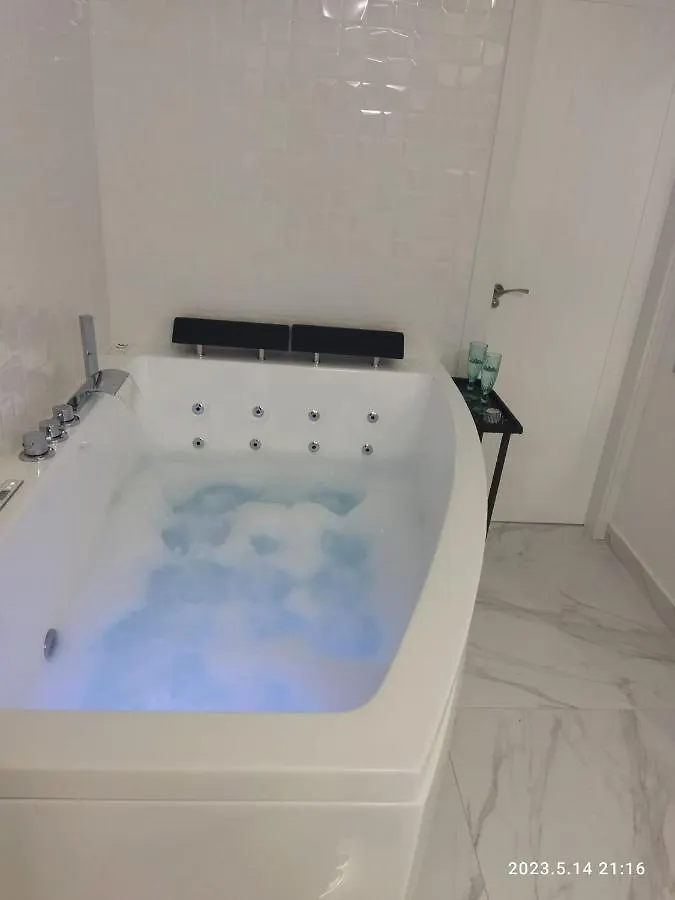 Blue Horizon Luxury Apartment 内尔哈