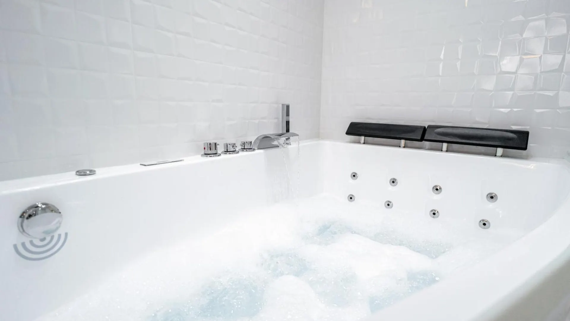 Blue Horizon Luxury Apartment 内尔哈 西班牙
